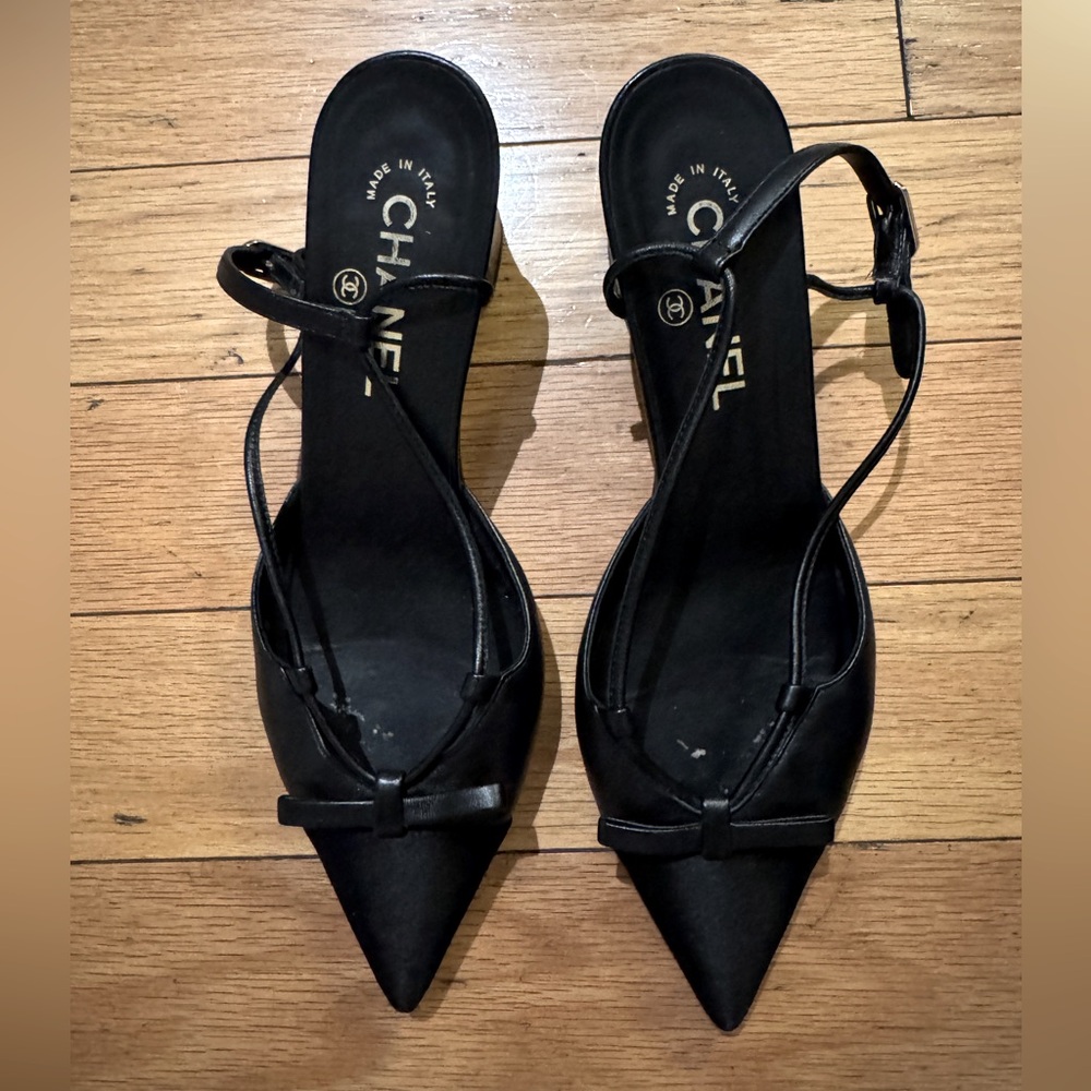 Chanel satin & lambskin leather slings